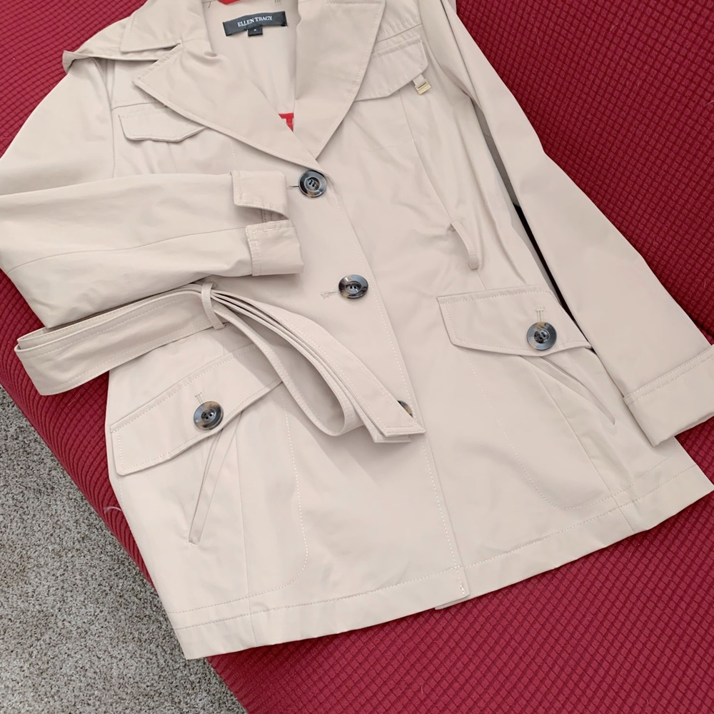 ELLEN TRACY SHORT TRENCH STYLE JACKET